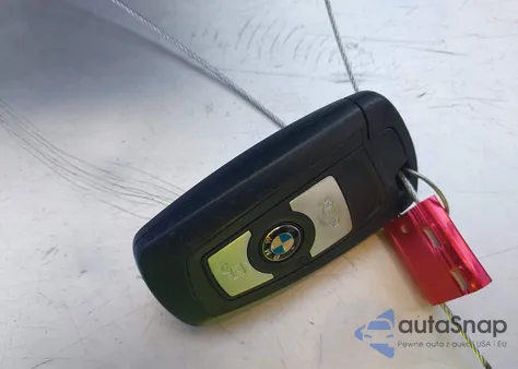 2013 BMW 328I xDrive z USA, uszkodzony, nr VIN WBA3B5C51DF590768